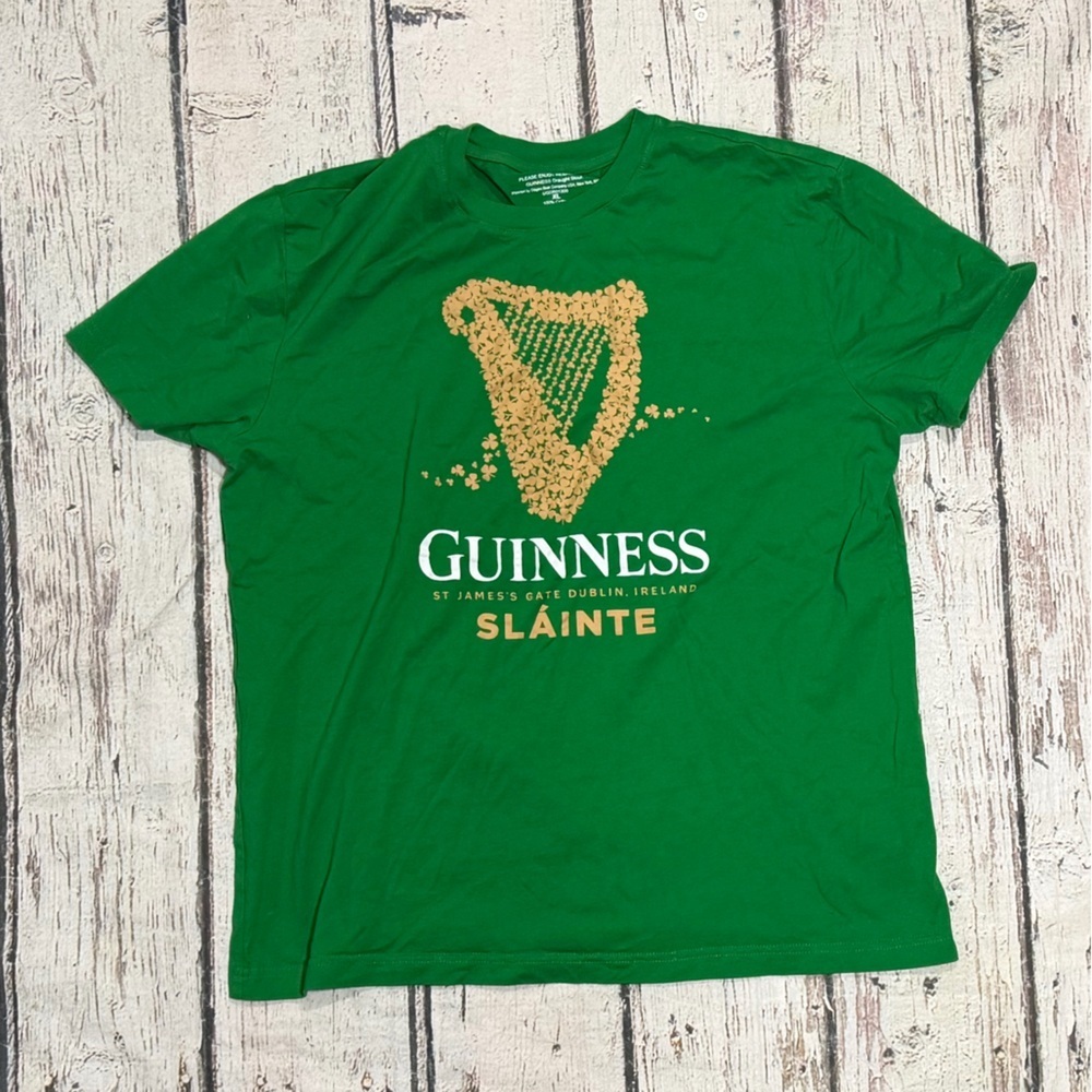 Guinness Beer Ireland Irish Shamrock Green Crewneck Mens Tshirt